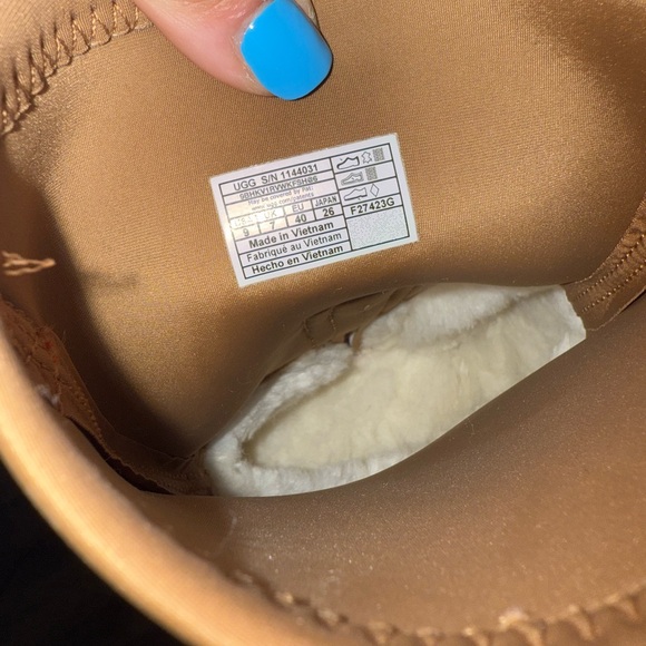 UGG Tan Heeled Boots with Suede Finish - Picture 4 of 5